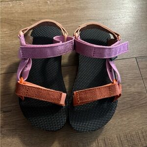 Teva sandals for girls